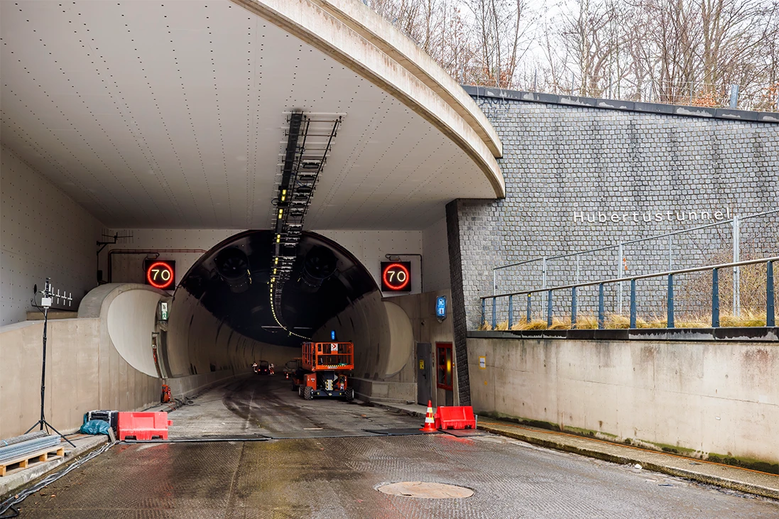 Hubertustunnel 03 Vogel